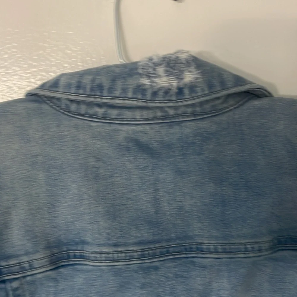 Kut from the kloth distressed Jean jacket - Picture 6 of 10